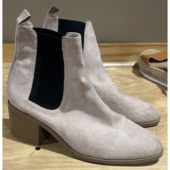 Forever 21 Chelsea Boots Pointed Toe Suede Heeled Size Womens 6 - Picture 1 of 11